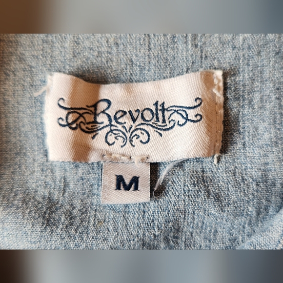 Revolt Vintage Denim Jacket Size Medium Jean Jacket - Picture 7 of 11